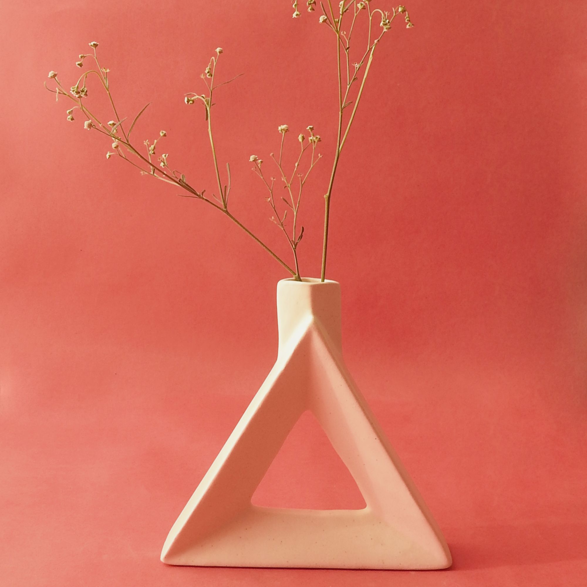 angular-vase